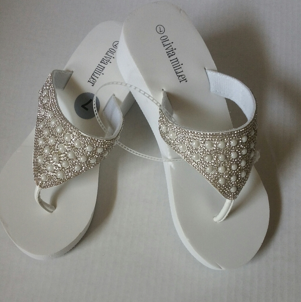 Olivia Miller women's Size 7 White shoes